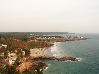 ప‌ర్యాట‌కుల‌ను క‌నువిందు చేసే కోవ‌ళ‌మ్ తీరం..