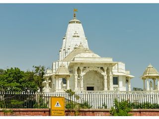 చోళ-చాళుక్యుల నిర్మాణ శైలిలో ద‌ర్శ‌న‌మిచ్చే.. సంఘీ టెంపుల్ 