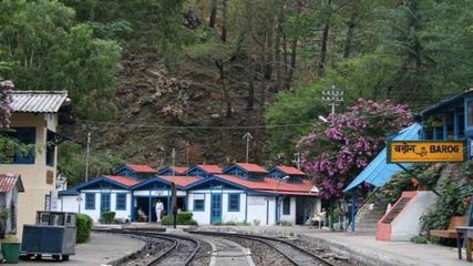 భార‌త‌దేశంలోని పురాతన రైల్వే స్టేషన్లను చూశారా?