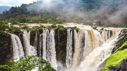 ఈ జ‌ల‌పాత‌పు స‌వ్వ‌డుల‌ను ఎప్ప‌డైనా వీక్షించారా?