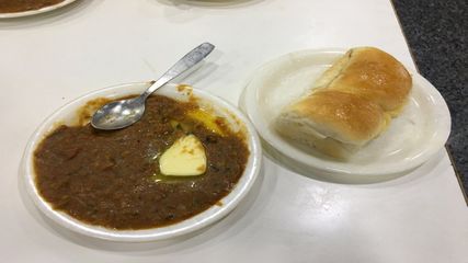 ఉత్తర భారతీయ వంటకాలను ఆస్వాదించాలంటే.. వైజాగ్ వెళ్లాల్సిందే..!