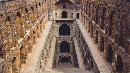 వెన్నులో వ‌ణుకు పుట్టించే ఢిల్లీలోని భ‌యాన‌క ప్రదేశాలు ఇవే...