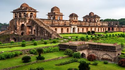 ఢిల్లీలోని జహాజ్ మహల్ సంద‌ర్శ‌న‌కు వెళ్లారా..?