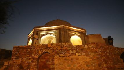 ఢిల్లీలోని మెహ్రౌలీ ఆర్కియోలాజికల్ పార్క్‌ను సంద‌ర్శిద్దామా..?