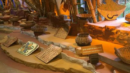 గ్రామీణ గిరిజన సంస్కృతికి సజీవ సాక్ష్యాలు.. అర‌కు లోయ అందాలు..