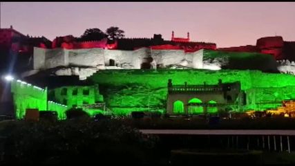 తెలంగాణ ఆషాఢమాసం బోనాలకు ముస్తాబ‌యిన‌ గోల్కొండ కోట! 