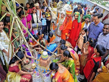 మకర సంక్రాంతి - ధాన్యాగార పండుగల వేడుక !