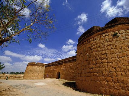 చిక్కబల్లాపూర్ - ఆకట్టుకొనే ప్రదేశాలు !