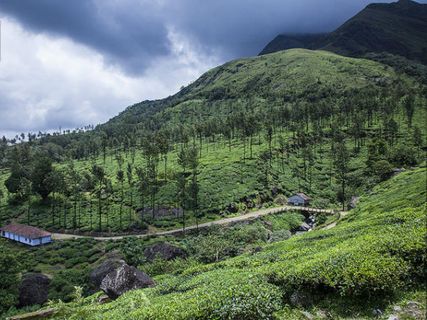సుల్తాన్ బతేరి - కొండల మధ్యలో పరవశం !