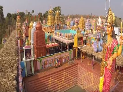 ఈ గ్రామంలో ఒకే ప్రదేశంలో 54 దేవాలయాలా !