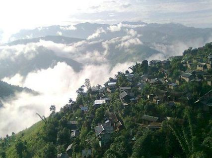 కిఫిరే - ఈశాన్య భారతాన గల ఒక చిన్న పర్వత రాష్ట్రం