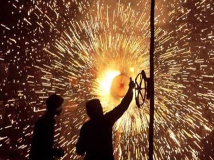 ఆ 8గ్రామాల్లో దీపావళిని ఎలా జరుపుకుంటారో తెలిస్తే ఆశ్చర్యపోతారు!