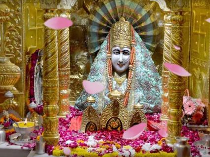 పర్వత శ్రేణుల్లో వెలసిన అద్భుతమైన సప్త దేవి ఆలయాలు..!