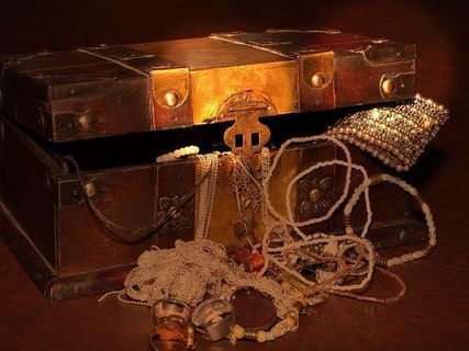 సరస్సులోపల నిధి ప్రపంచం