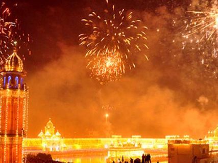 ఒక్కో ప్రాంతంలో ఒక్కొలా.. నూత‌న సంవ‌త్స‌ర వేడుక‌లు!