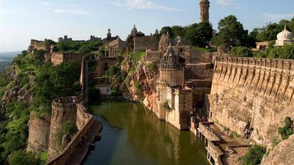 భార‌త‌దేశ చరిత్ర‌కు నిలువెత్తు నిద‌ర్శ‌నం ఈ ప్ర‌దేశాలు..!