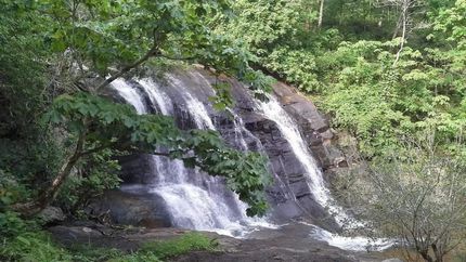 ఈ సీజ‌న్‌లో సంద‌ర్శ‌కుల‌ను ఆక‌ర్షిస్తోన్న స‌మ్మ‌గిరి జ‌ల‌పాతం..