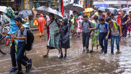 రెండు తెలుగు రాష్ట్రాల్లో దంచికొడుతోన్న వ‌ర్షాలు.. 19న మ‌రో అల్ప‌పీడనం?!