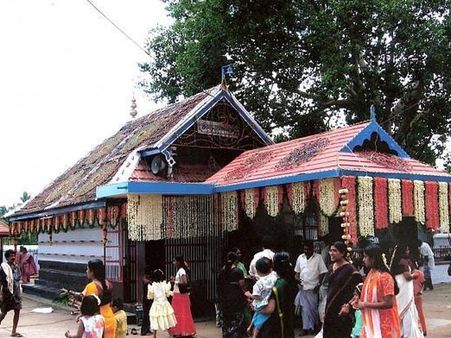 Kurumbakavu Temple