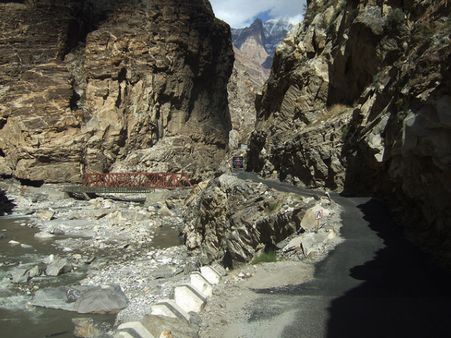 Hindustan Tibet Road