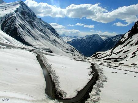 Manali-Ladakh Highway