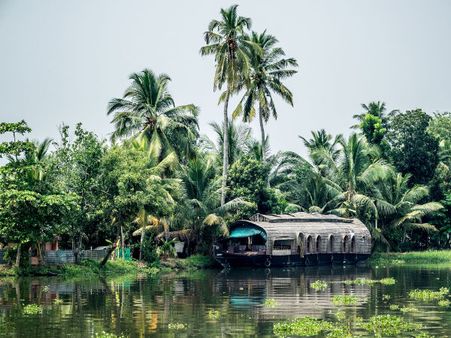 Houseboat Cruise in Alleppey