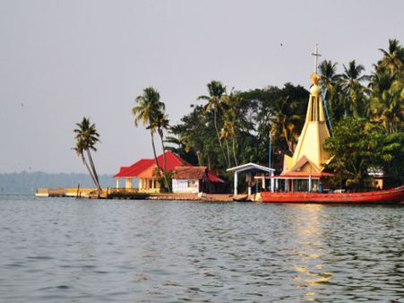 Ashtamudi Lake