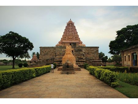8. Gangaikondacholeeswaram Temple 8. Gangaikondacholeeswaram Temple