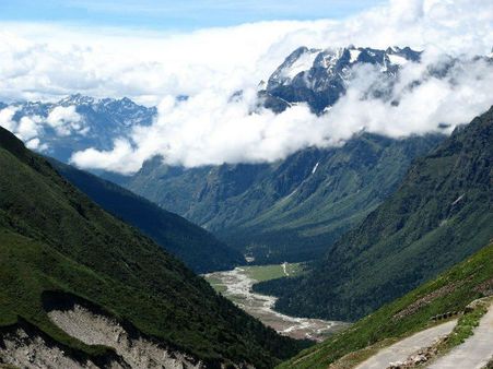 Day 3: Yumthang Valley, Zero Point