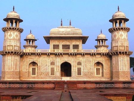 Tomb Of Itimad-ud-Daulah