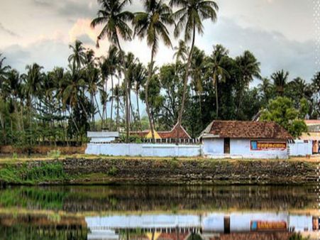 Sri Emoor Bhagavathy Temple, Kallekulangara