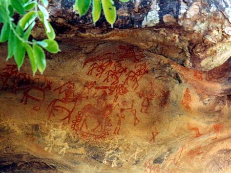 3) Bhimbetka Rock Shelters (Madhya Pradesh)