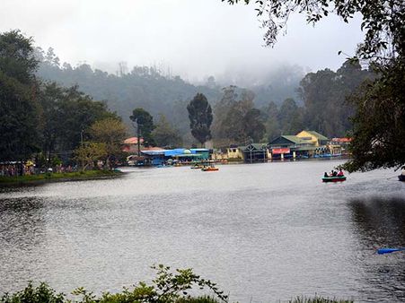 1) Kodaikanal Lake