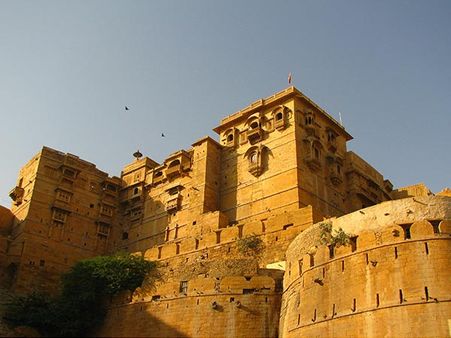 1) Jaisalmer Fort (Rajasthan) 1) Jaisalmer Fort (Rajasthan)
