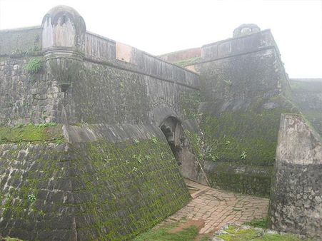 Best Time To Visit Manjarabad Fort