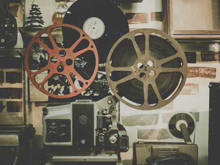 6) No Cinema Theatres 6) No Cinema Theatres