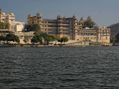 2) Explore Monuments While Paddling Through Lakes