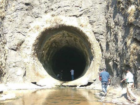 The Location And Surroundings Of Anjuruli