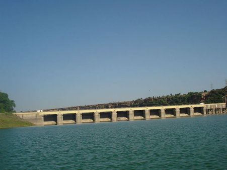 3) Gandhi Sagar Dam