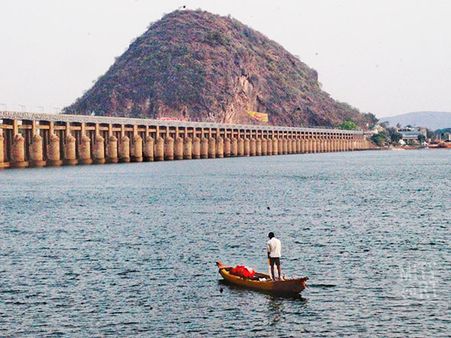 3. Prakasam Barrage