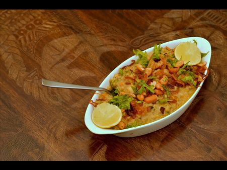 3. Hyderabad – Biryani, Mutton Samosa and Haleem