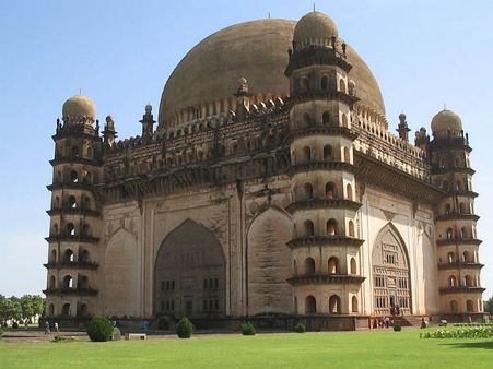 Gol Gumbaz, Bijapur Gol Gumbaz, Bijapur