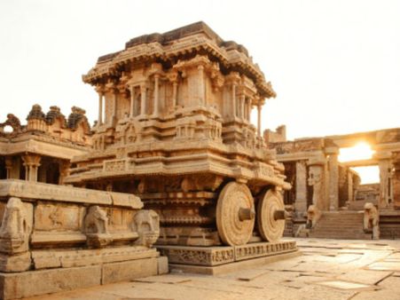13. Hampi