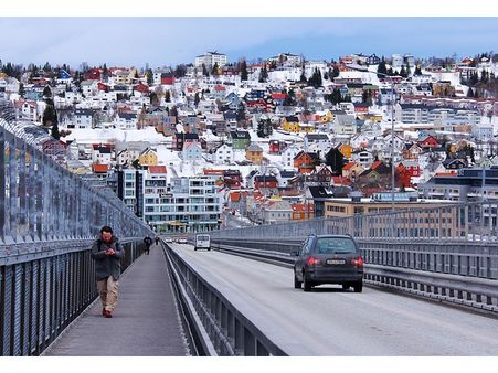 How to reach Tromso?