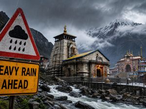 चारधाम यात्रा 2026: केदारनाथ-बद्रीनाथ रूट पर बारिश का अलर्ट, जानें यात्रा का नया अपडेट और जरूरी टिप्स