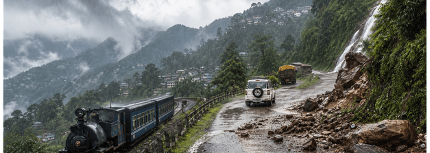 दार्जिलिंग-सिक्किम जाने का प्लान है? भारी बारिश और लैंडस्लाइड का अलर्ट, सफर से पहले ये जरूर चेक करें