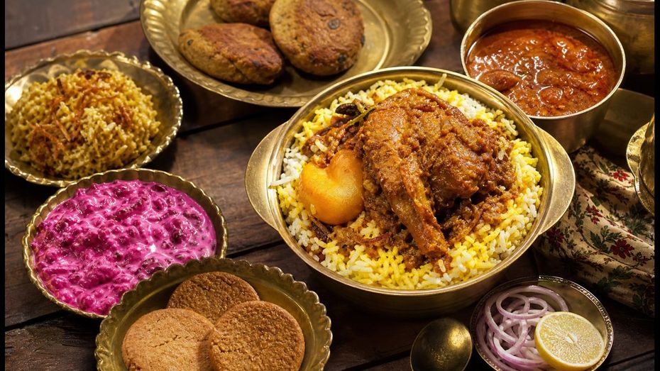 मुंबई में पारसी खाने का असली स्वाद: 'जमवा चलो जी' फेस्टिवल खत्म होने से पहले जरूर चखें ये खास डिशेज