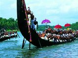 ओणम के पर्व में केरल की रोमांचक बोट रेस 