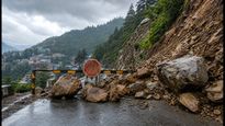 हिमाचल में मानसून का कहर: 108 सड़कें बंद, शिमला-मनाली जाने का प्लान है तो अभी रुकें