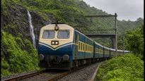 मुंबई-पुणे ट्रेन सेवा बहाल: डेक्कन क्वीन और इंटरसिटी फिर से पटरी पर, जानें आज का अपडेट